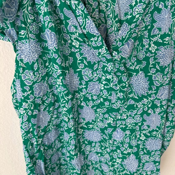 Sonoma Goods For Life Womens XXL Green Blue Floral Flutter Sleeve V-Neck Blouse - Picture 4 of 5